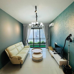 Seaview 2B1R cozy condo forest city